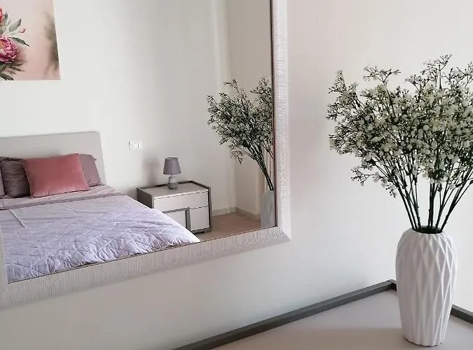דירה V & G House